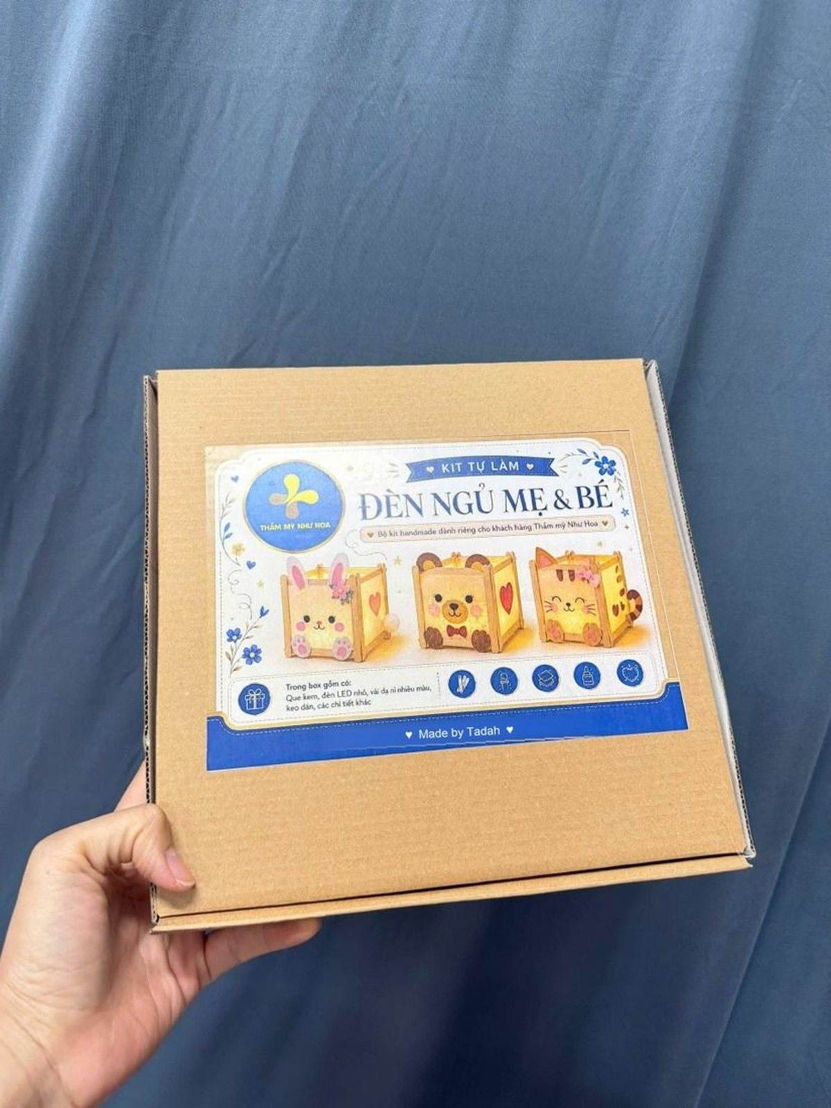 tổ chức workshop cho doanh nghiệp – hộp kit thủ công với phần nhận diện riêng